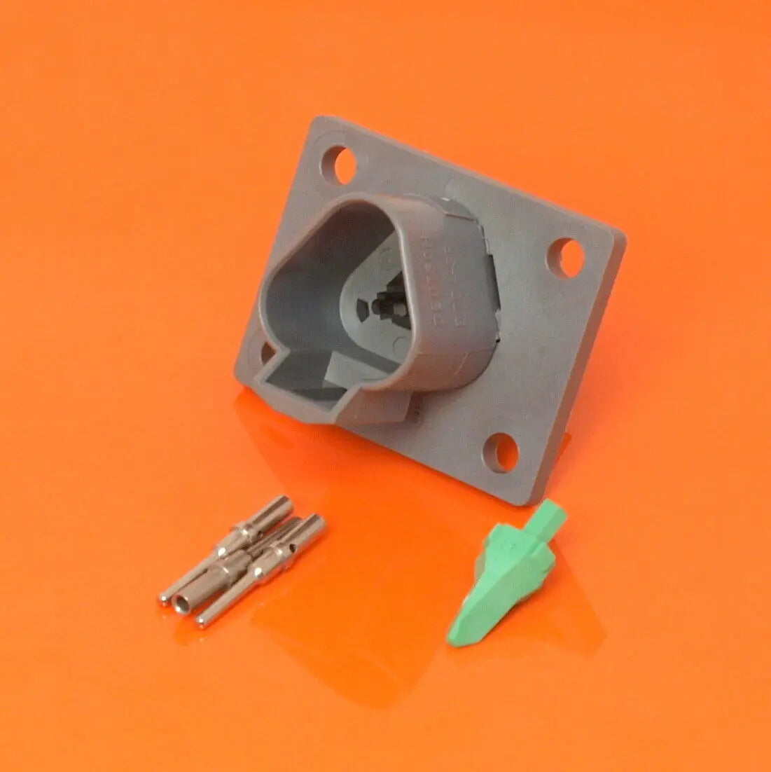 DEUTSCH DT Connector Receptacle with Flange Mount / 3 Way - dup-review-publication - spo-cs-disabled - spo-default - sp